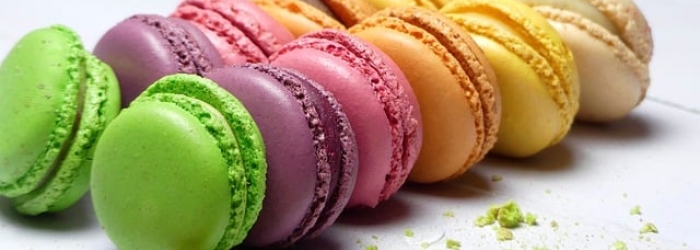 Barwniki spożywcze: Jak wykorzystać je w cukiernictwie i zdobieniach